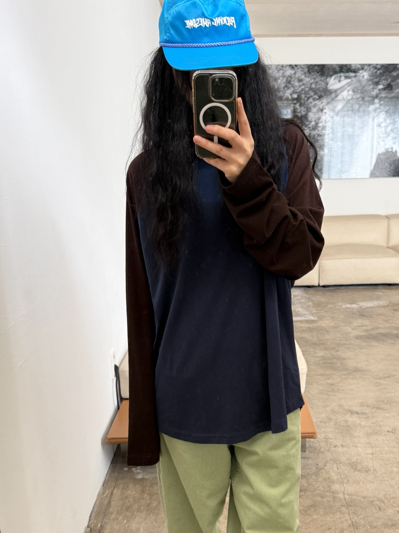 line raglan T