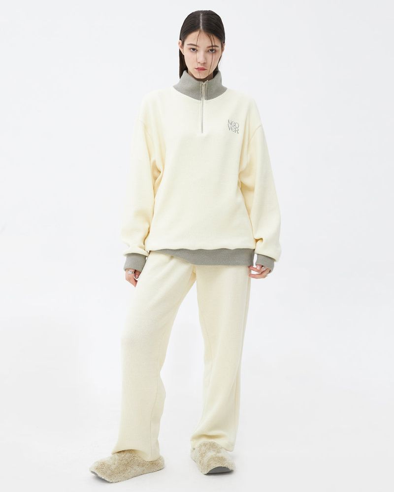 TYPO LOGO KNIT PANTS-IVORY