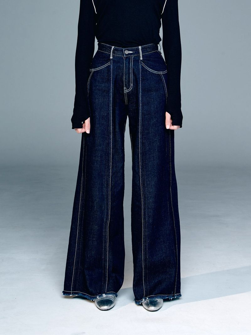 DILETTANTISME（ディレッタンティズム）の「OVERLOCK PLEATS WIDE DENIM（Pants）」