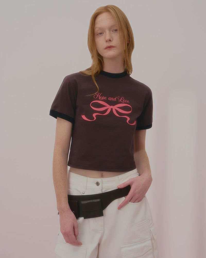 LOVE RIBBON RINGER TSHIRT-BROWN
