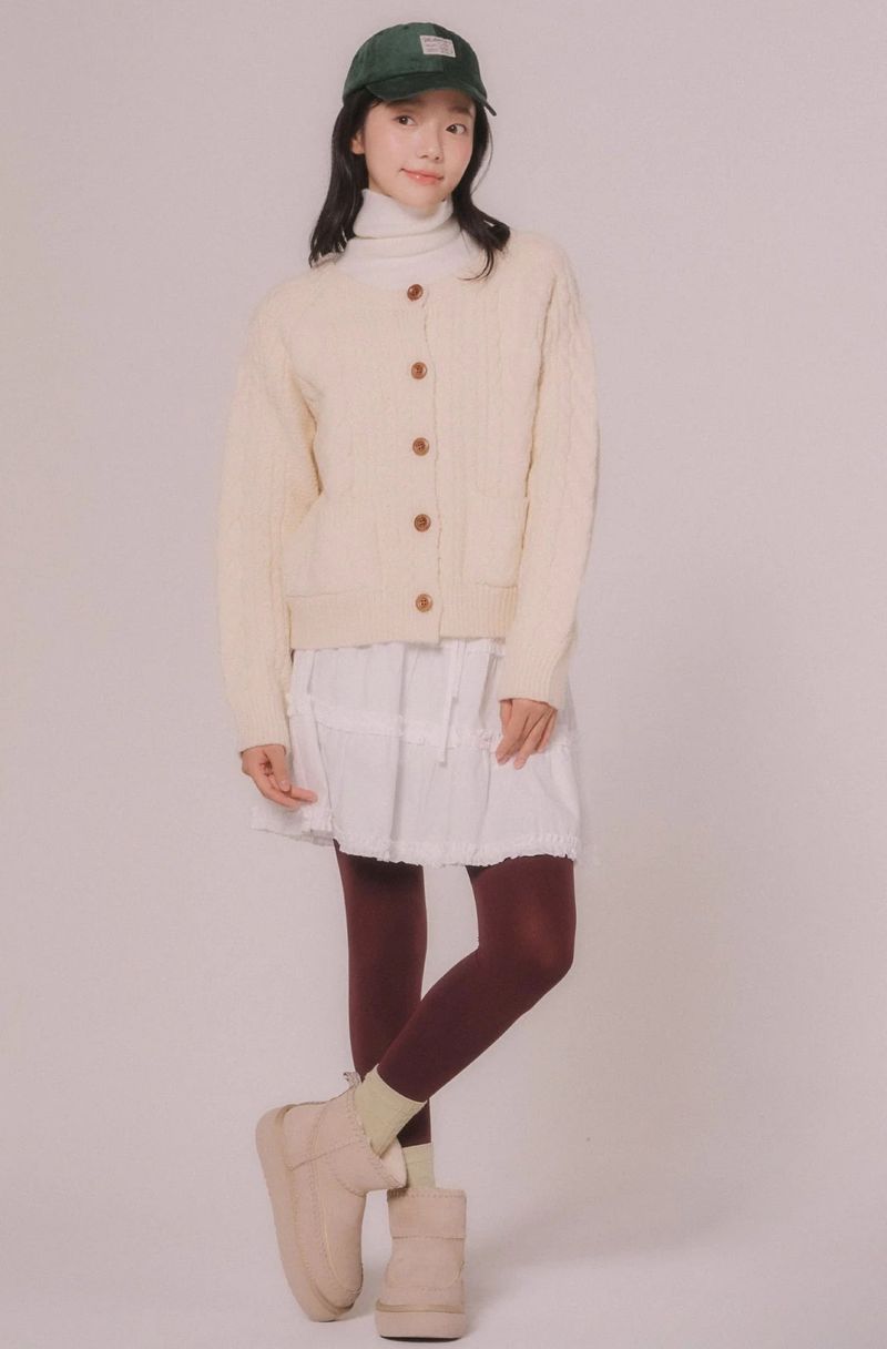 CABLE KNIT CARDIGAN (Cream)