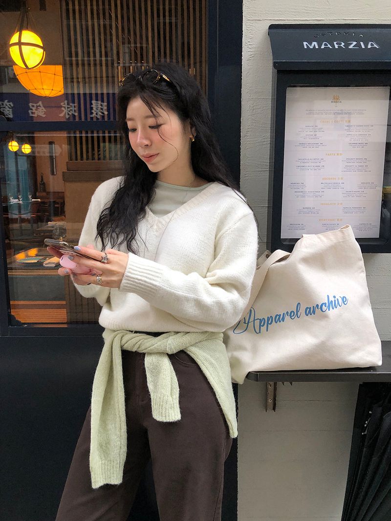 [MADE] FIFTY WOOL V-NECK KNIT