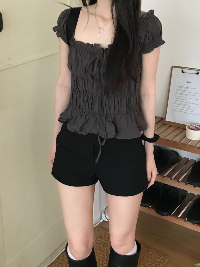 Betty Shirring Blouse (2 colors)