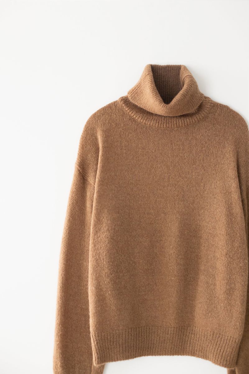 Kid mohair turtle neck knit (Camel)