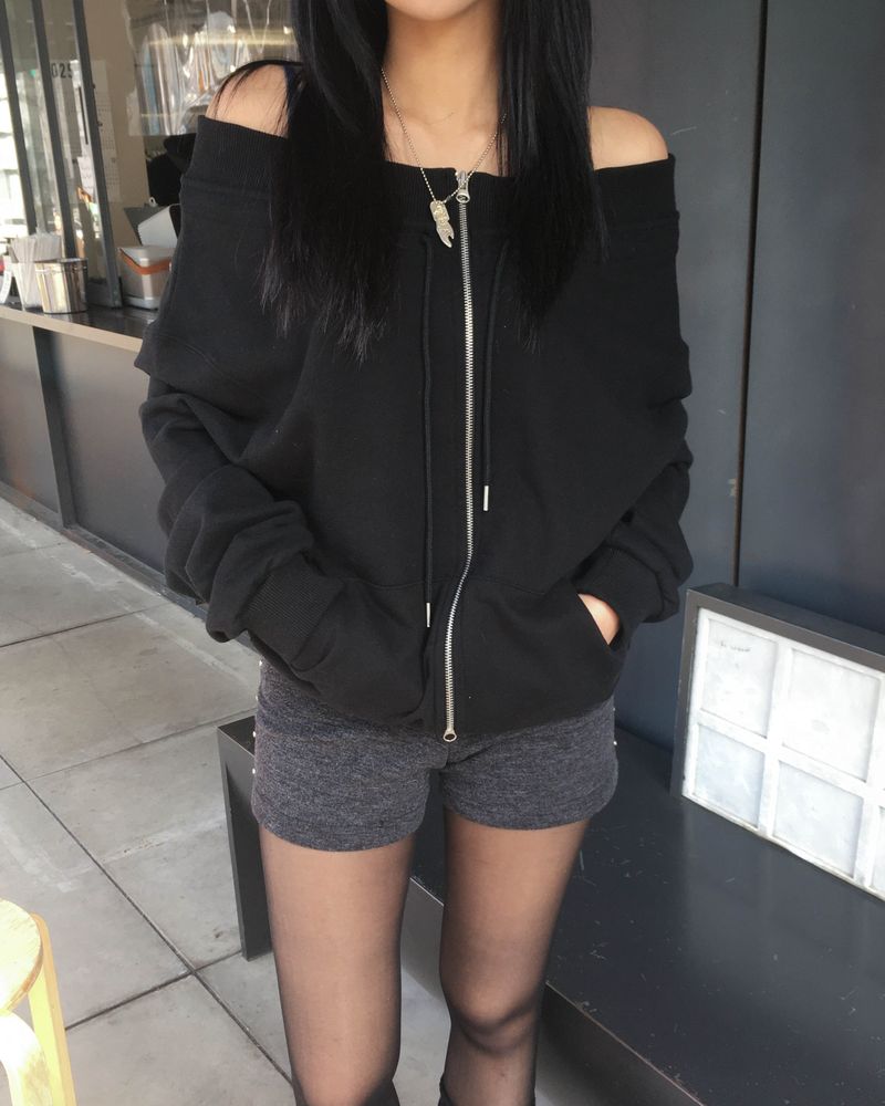 Team off zip up