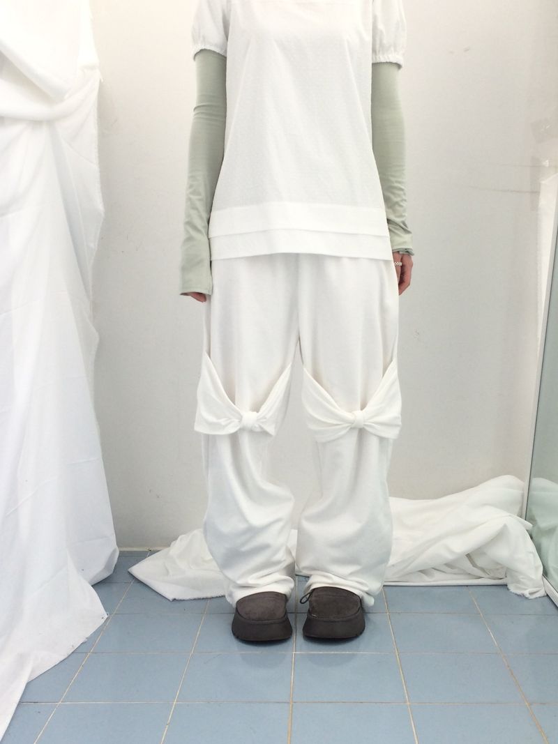 Double ribbon knee-point pants