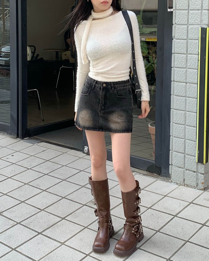 Belted boots