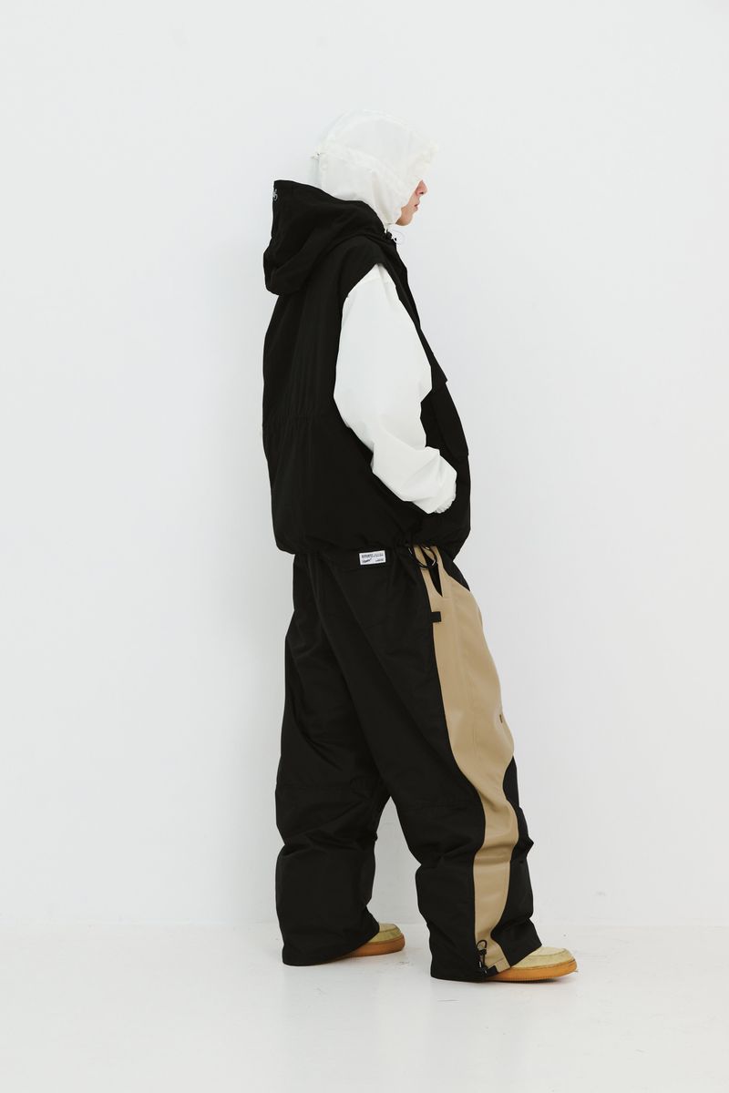 BIG POCKET HOODED VEST BLACK