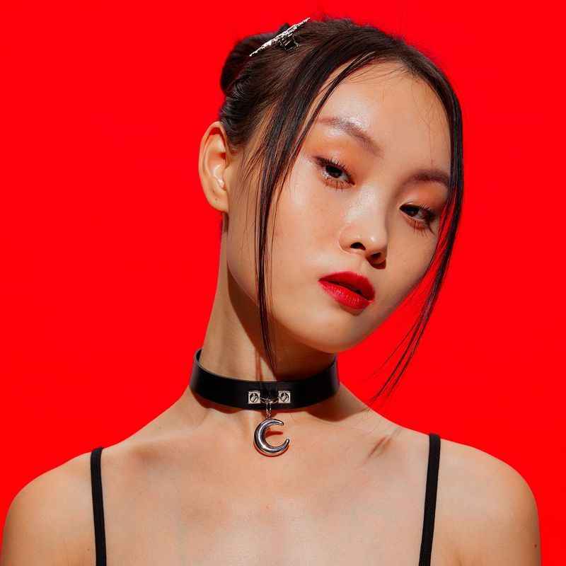 0 8 Moon Leather Choker - BLACK