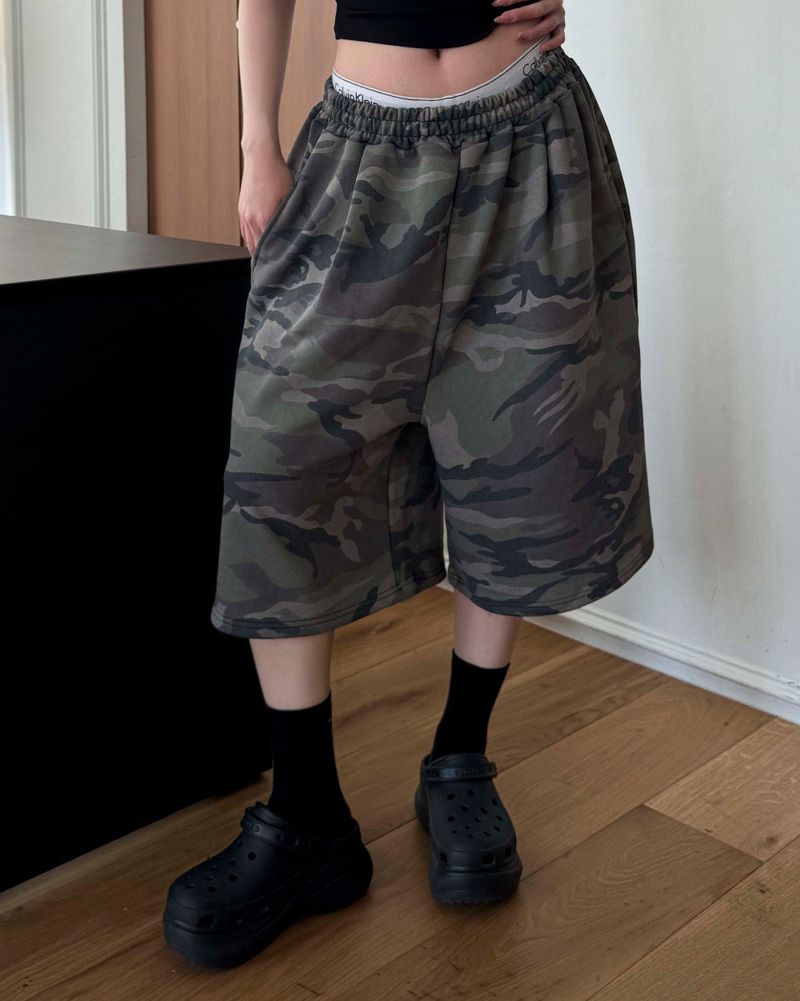[Unisex] Camo bermuda sweat pants 