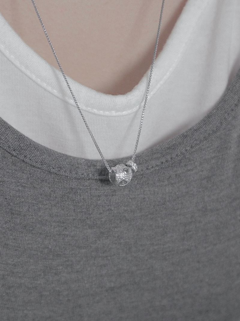 metal heart ball necklace