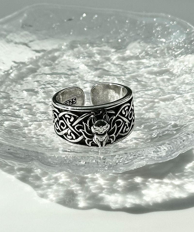 Gumiho Oriental Bold Ring