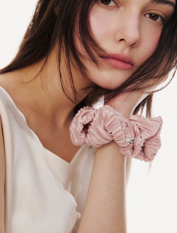 hyeres lor（イエール・ロール）の「26SS★ Colombe d'Or (W) Pleated Hair Scrunchie（Hair Accessories）」