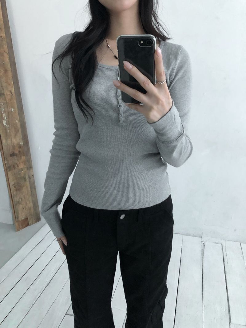 Low cargo bootcut pants