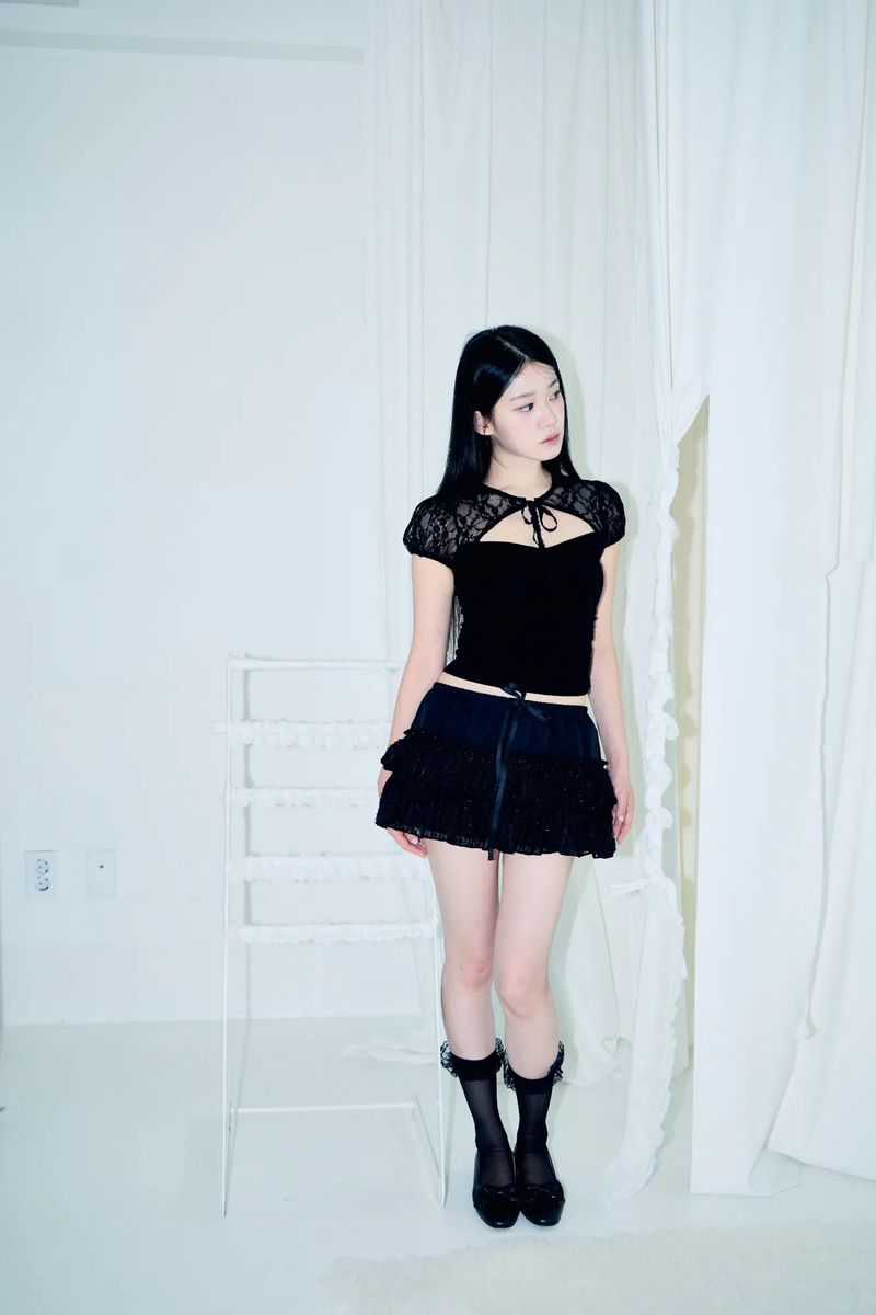 Muse lace top (Black)