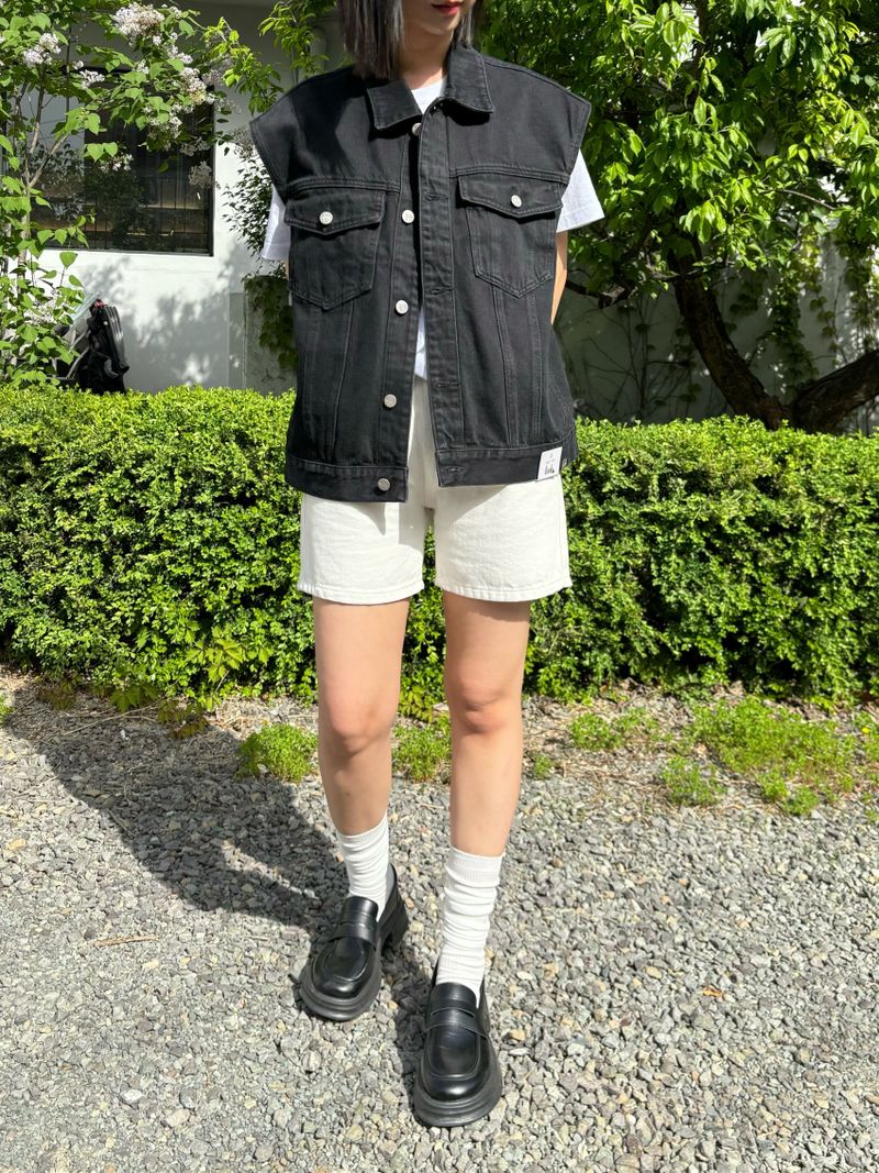 LOOSE FIT BLACK DENIM VEST code 21012