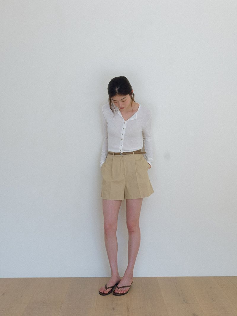 Sun Pin-tuck Shorts - Beige
