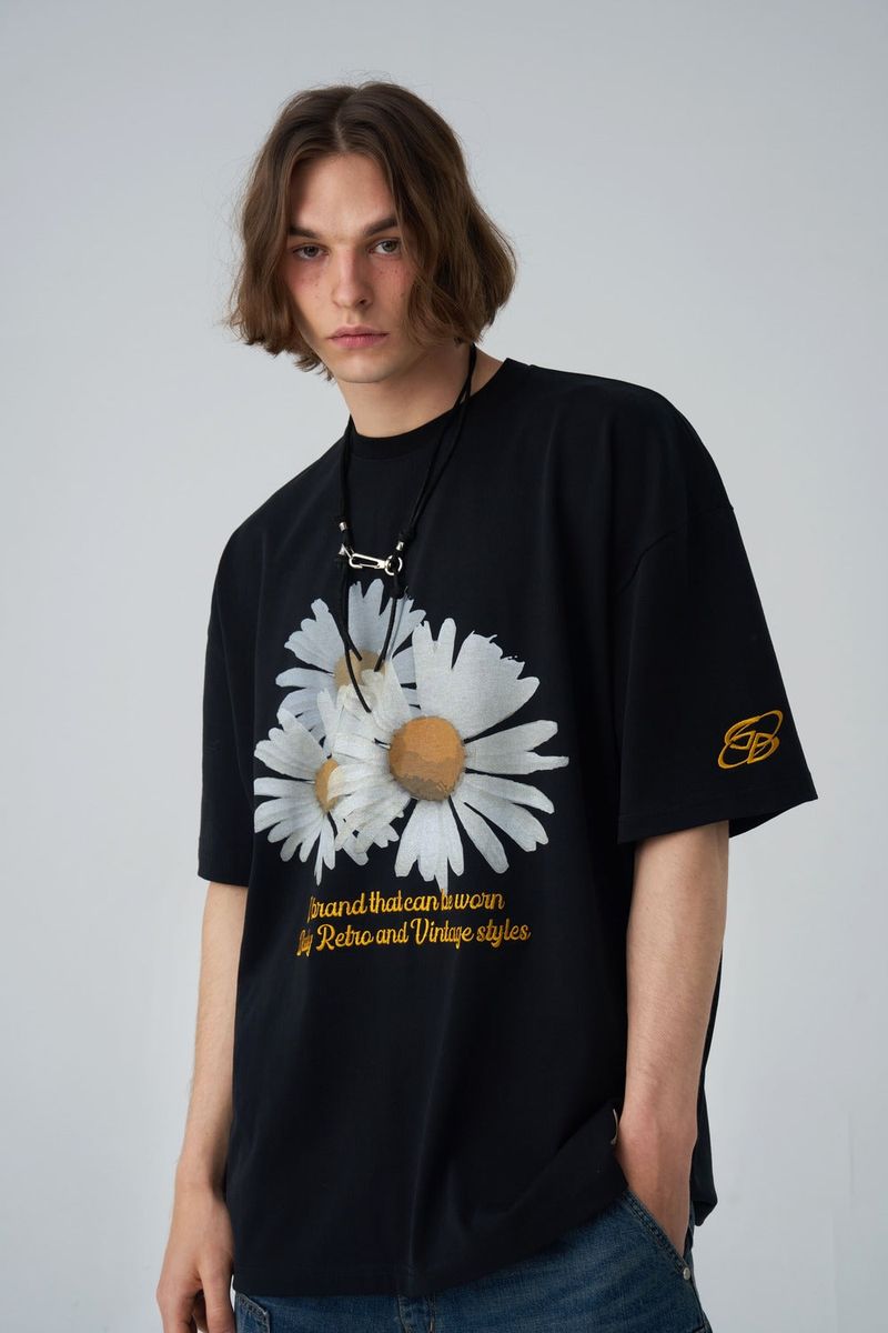 GUBIN（グビン）の「Flower Point Short-sleeved（Tops）」