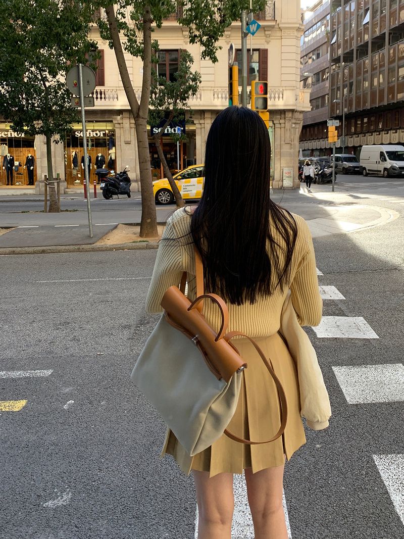 [MADE] Peto Pintuck Mini Skirt