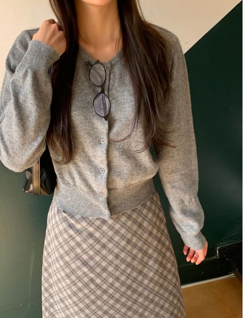 Usally V-neck cardigan