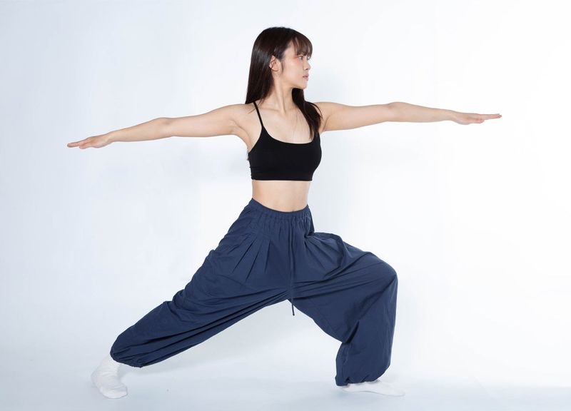 Back Tunnel Bra Top (Black)