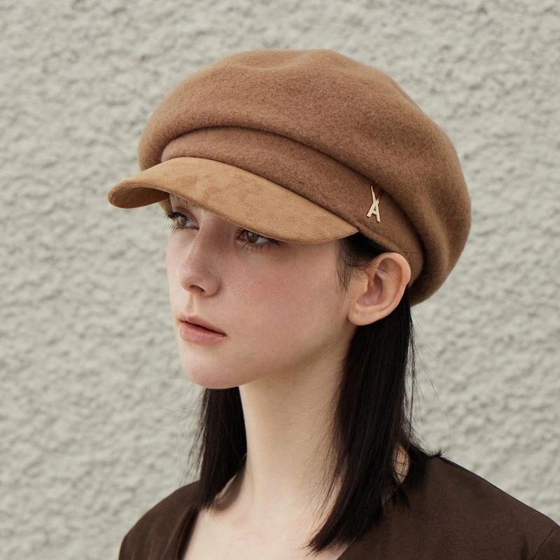 VARZAR(バザール)の「VA Stud Wool Combo Newsboy Cap / Camel(Hats)」