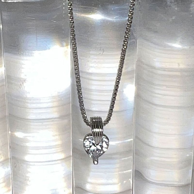 Classic Heart Solitaire Necklace (SILVER)