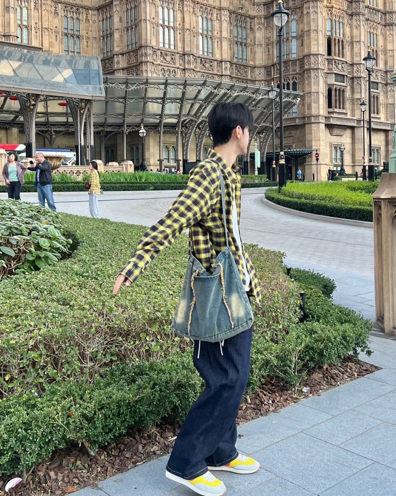 Itzel check overfit shirt