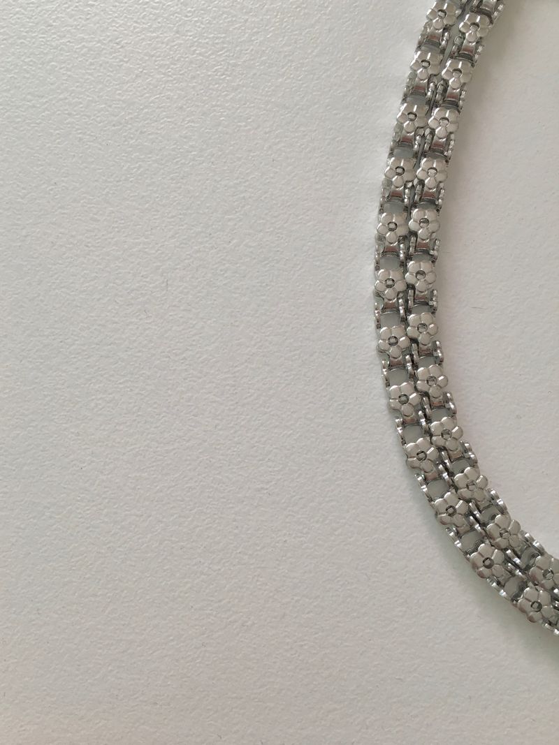 BUZZERBE(ブザービー)の「flower square chain necklace(Accessories)」