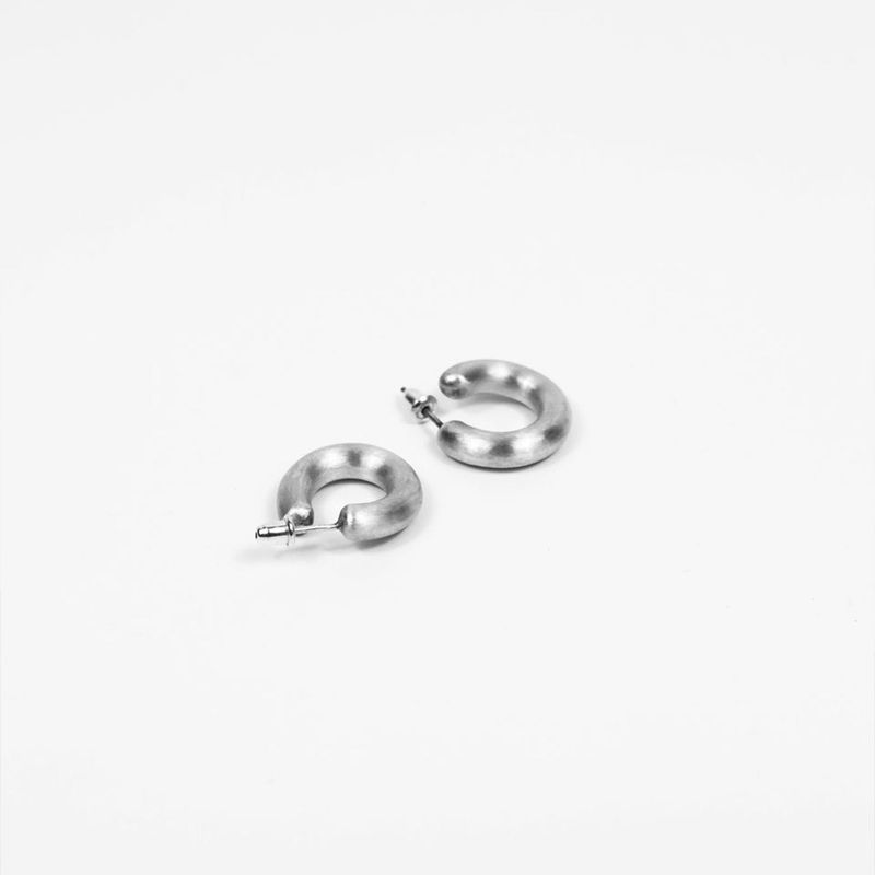 【MADE】 Line earring matt