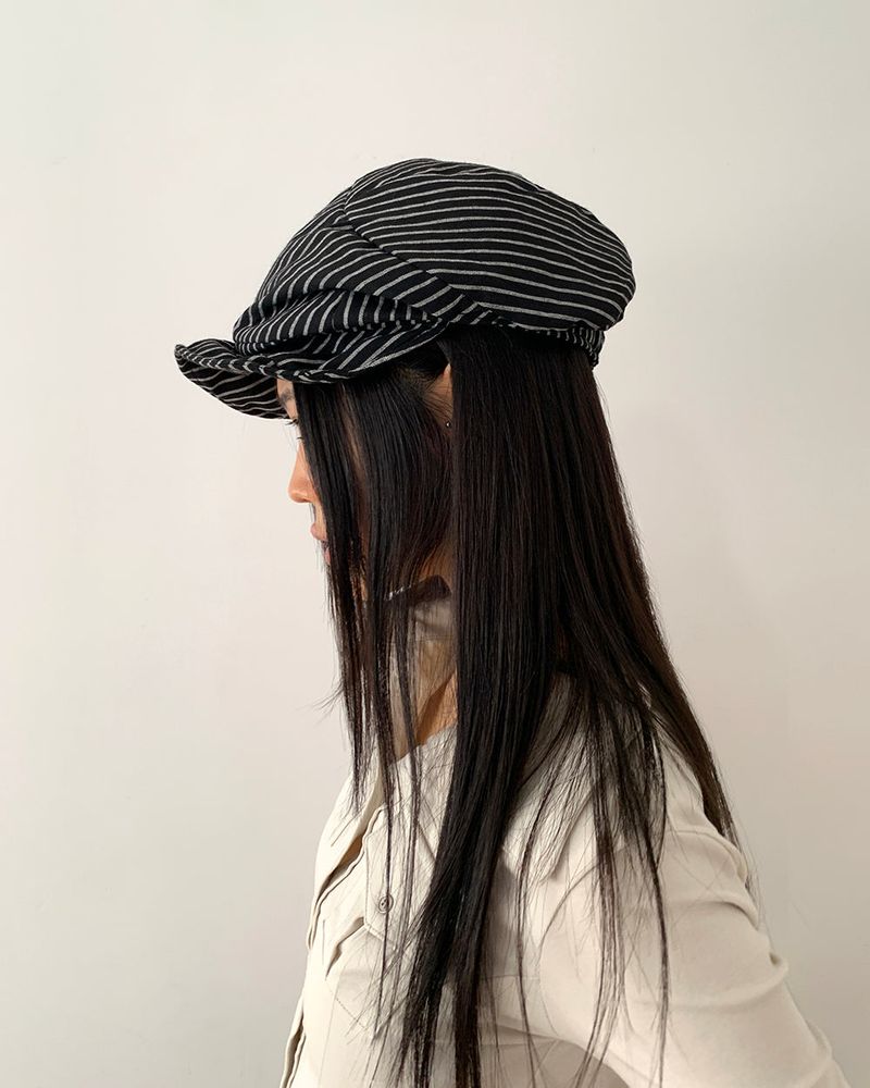 Tusi Stripe Pattern Beret Hat
