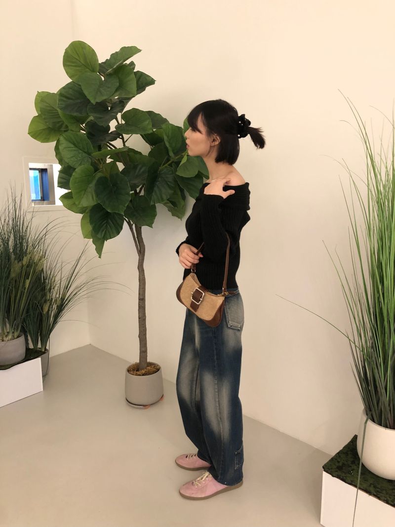 Drape feminine shoulder golgi knit
