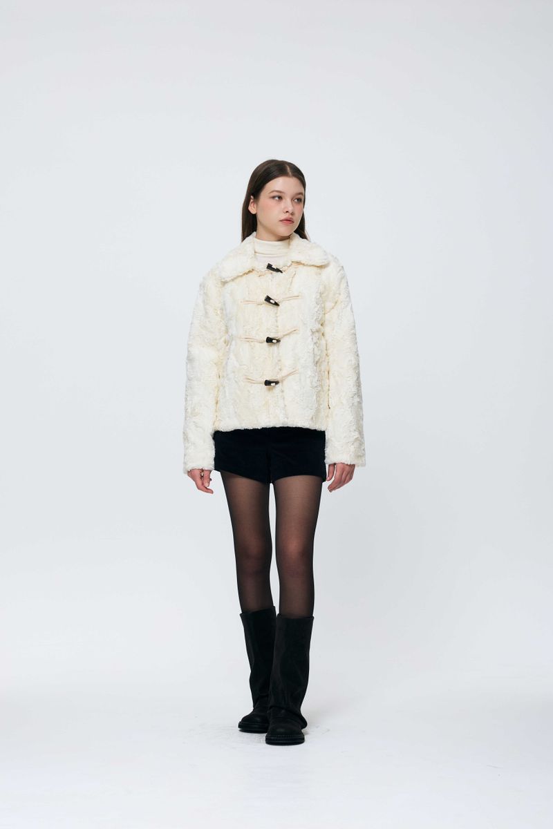 COZY FUR JACKET / WHITE