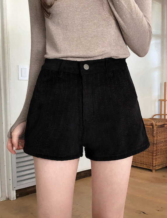 SHOPPERLAND(ショッパーランド)の「Cozy Warm Corduroy Shorts (3color)(Pants)」