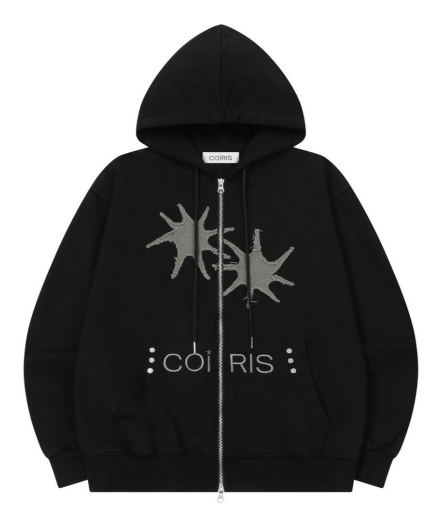 COIRIS（コイリス）の「AKIN RIVET POINT APPLIQUE HOOD ZIP-UP UNISEX (2COLOR)（Tops）」