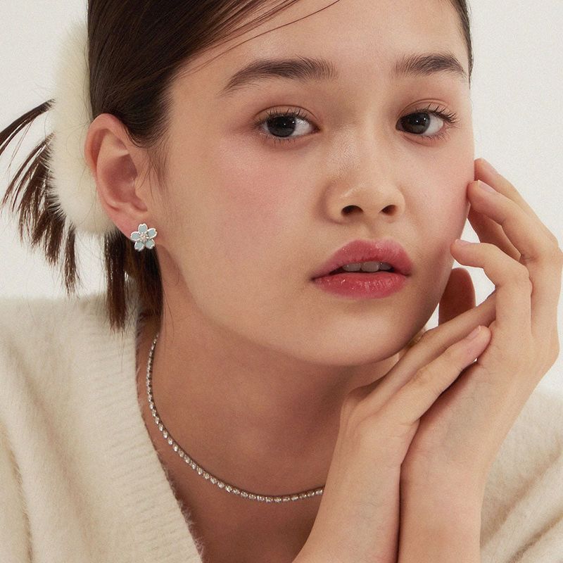 Heart me choker
