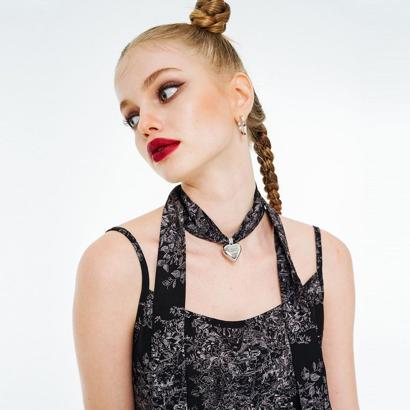 Slip Dress & Pendant Muffler Set [Black]