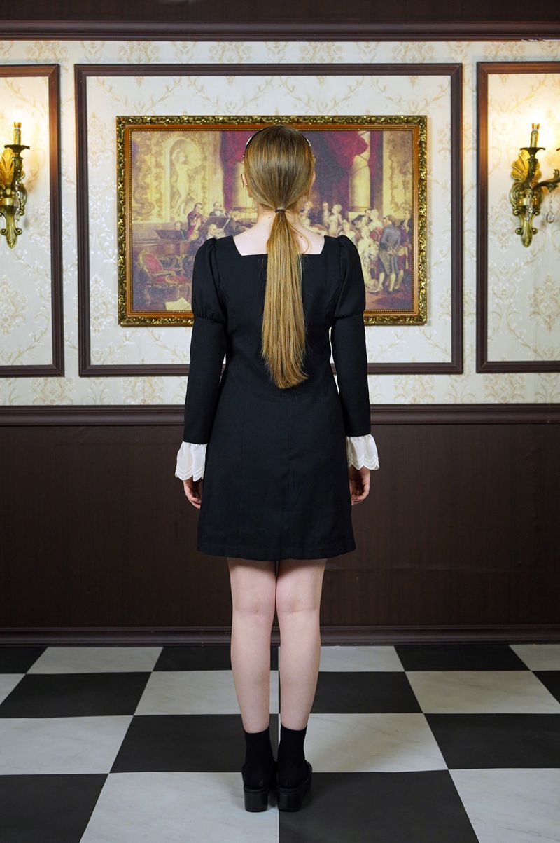 square neck onepiece