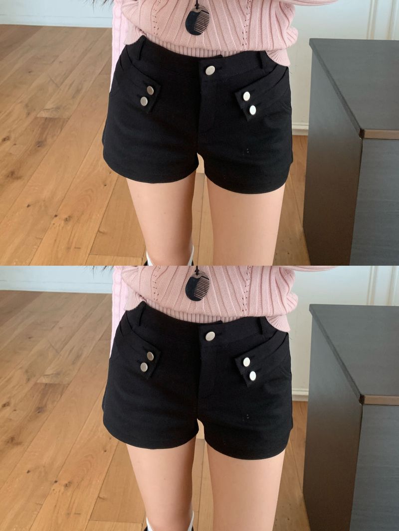 Modern Two Belt Button Bijou Short Pants