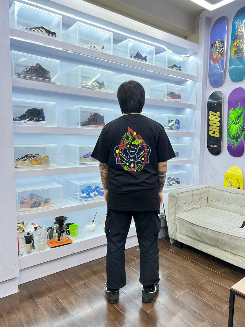 UNIVERSE MIND | CROOZ Comfy Soft T-shirt