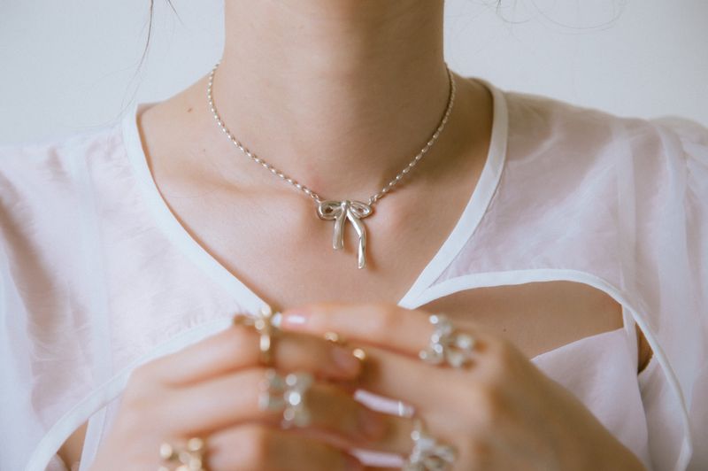 [MADE] Ribbon bold necklace (silver)