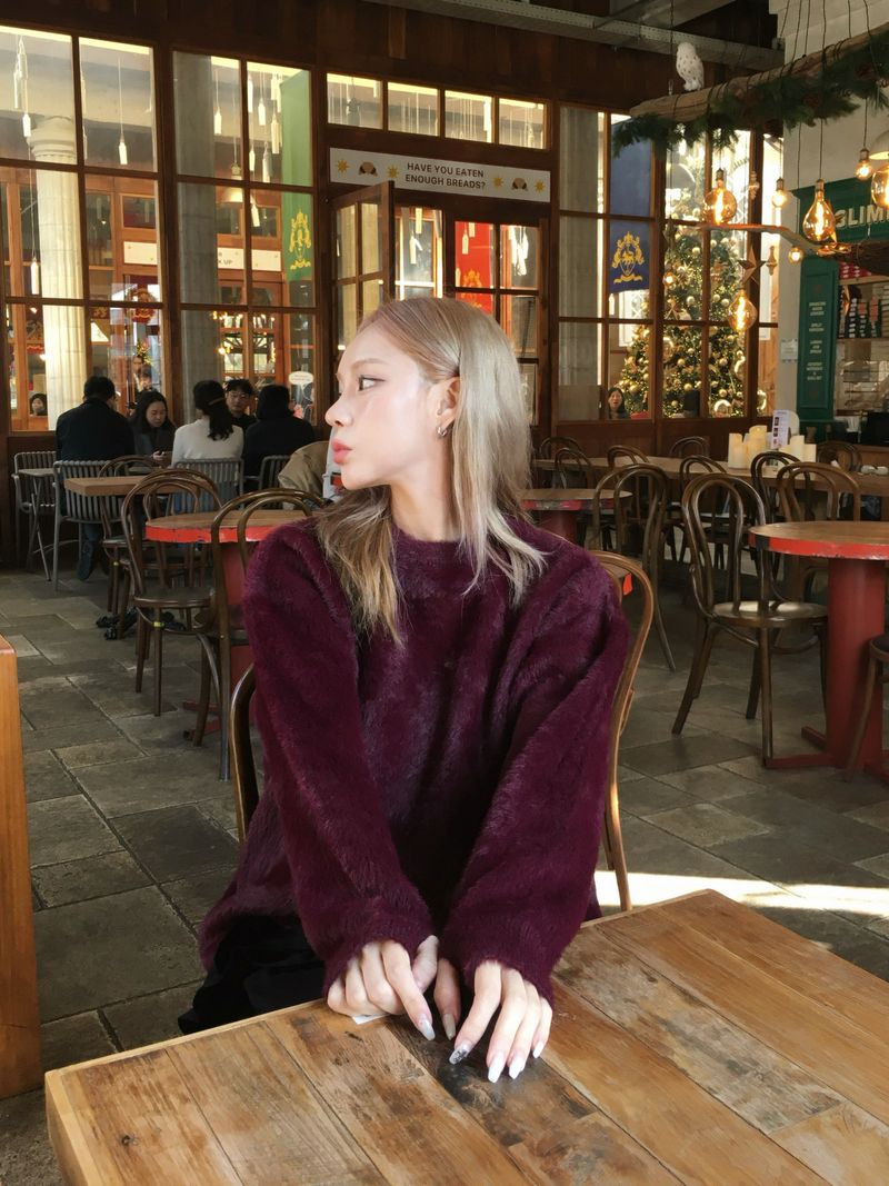 [Year-End Look Recommendation] Point Fingerhole Angora Fur Knit (4c)