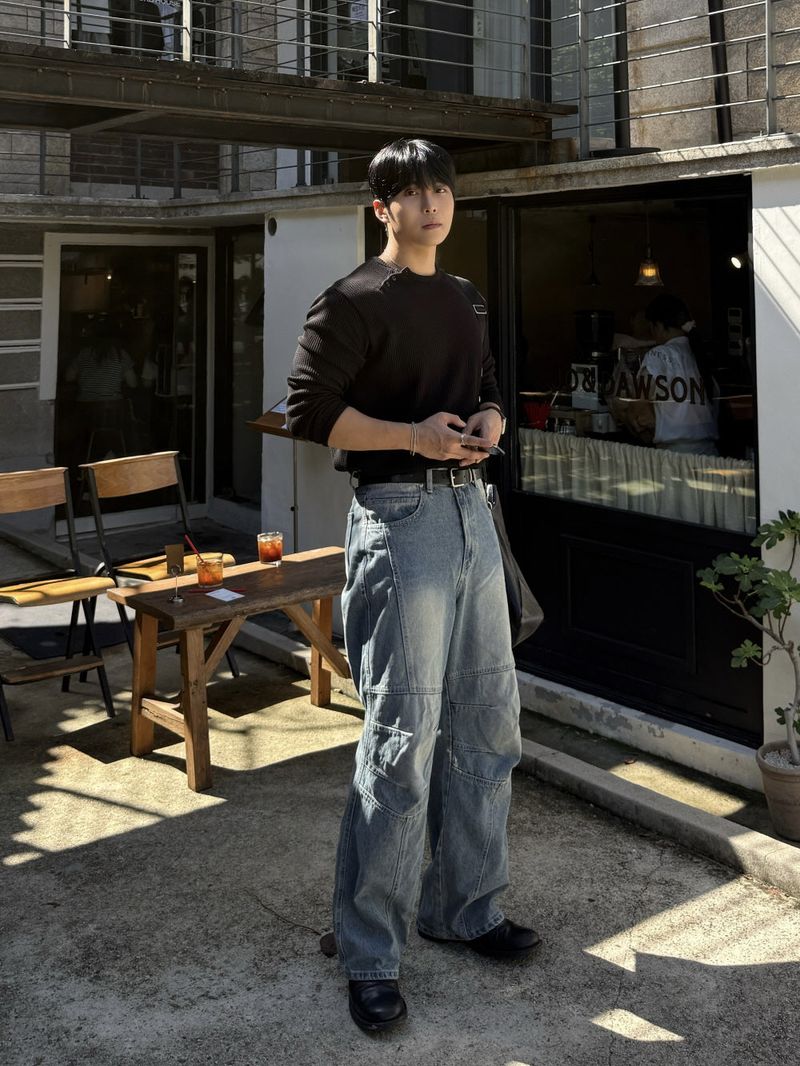 Waffle diagonal button crop long-sleeve t-shirt