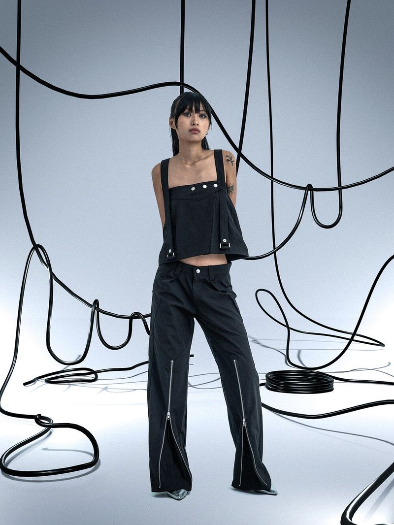 Ghost In The Shell Zip Pleat Pants (Black)