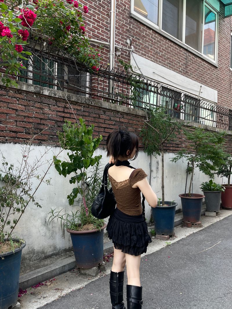 Romantic Elizabethan sleeveless