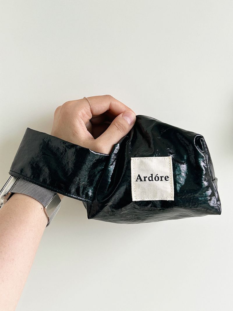 [Ardore] Brio Glossy Pouch