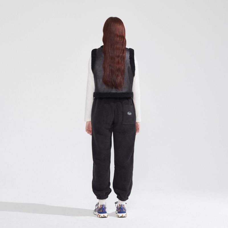 TOGGLE BUTTON ECO FUR MUSTANG SHORT VEST_BLACK