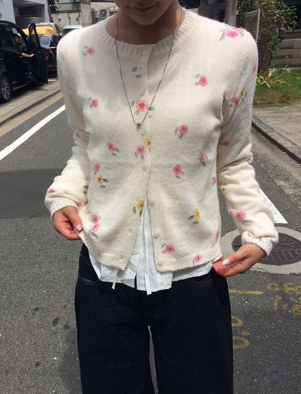 Nyoa Flower Button Knit Cardigan