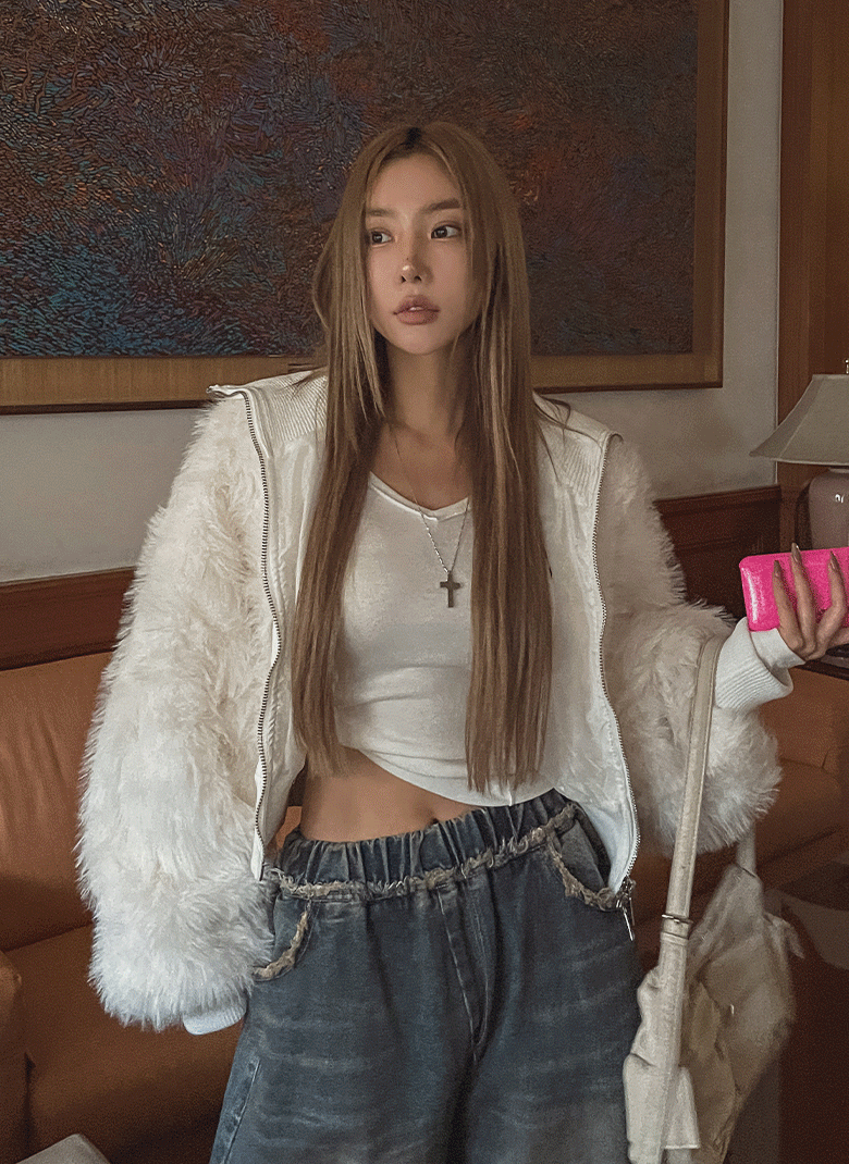 ULAN（ユレン）の「[holiday] シックファーハイネックツーウェイジャンパー（Jackets/Outerwear）」