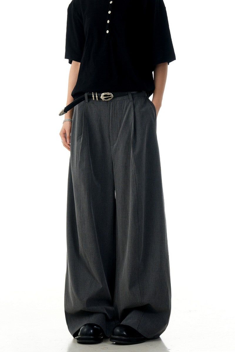 CZ Basicsの「グレーストレートパンツ（パンツ）」